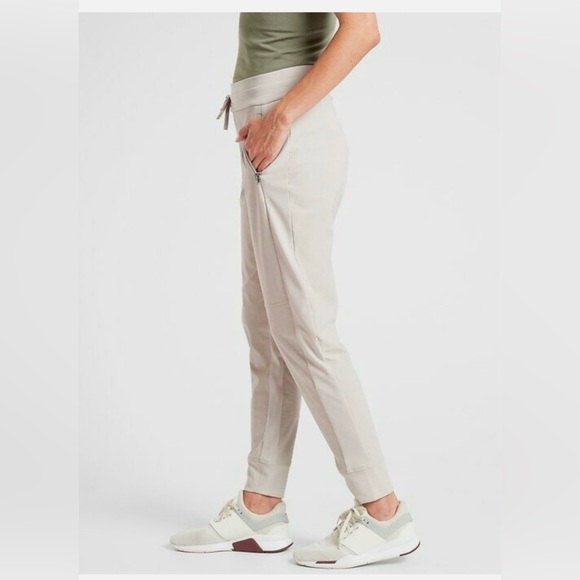 NWT Tall Joggers Athleta sz 12 - Picture 4 of 10